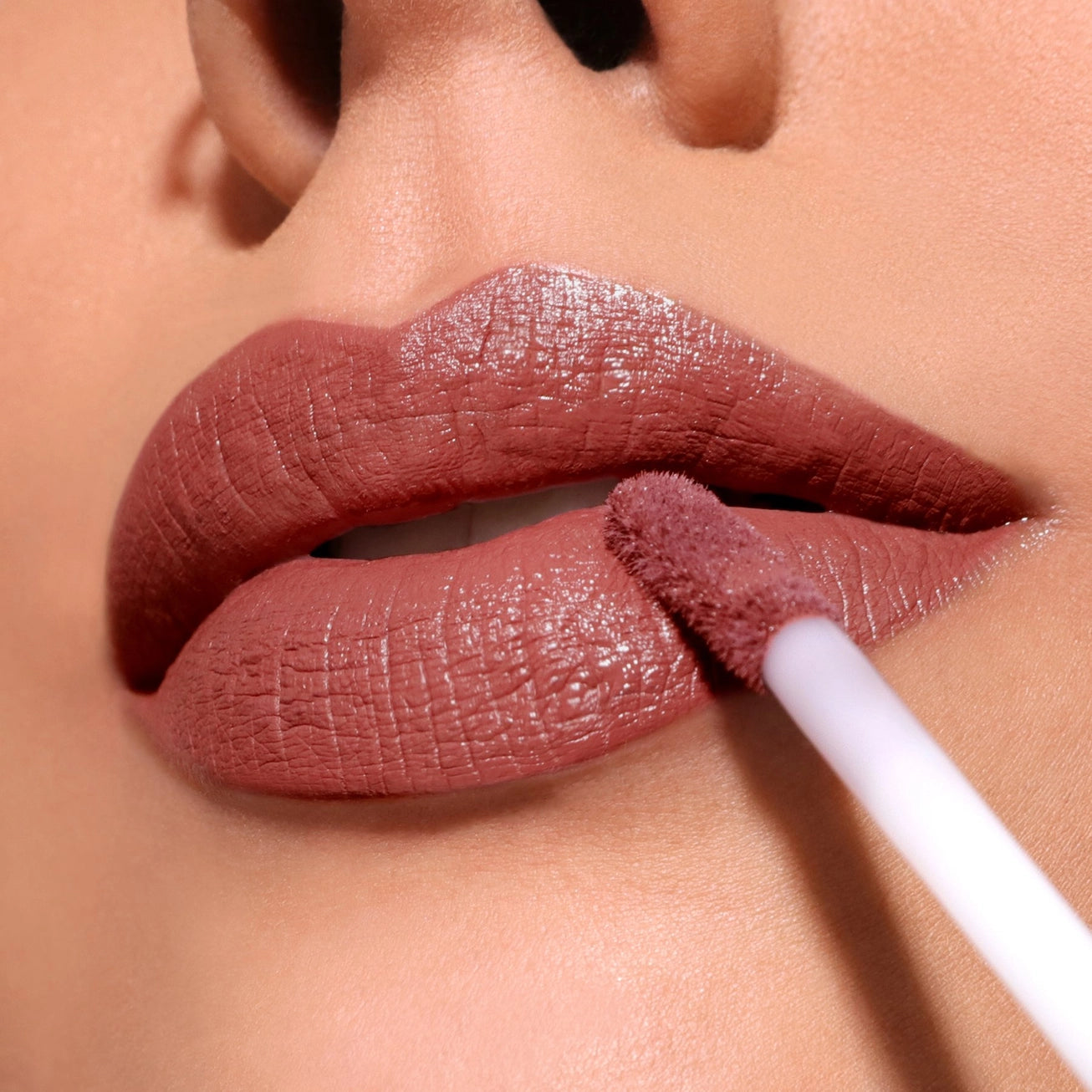 Moira Cosmetics - Lip Divine Liquid Lipstick teinte 009 Allure