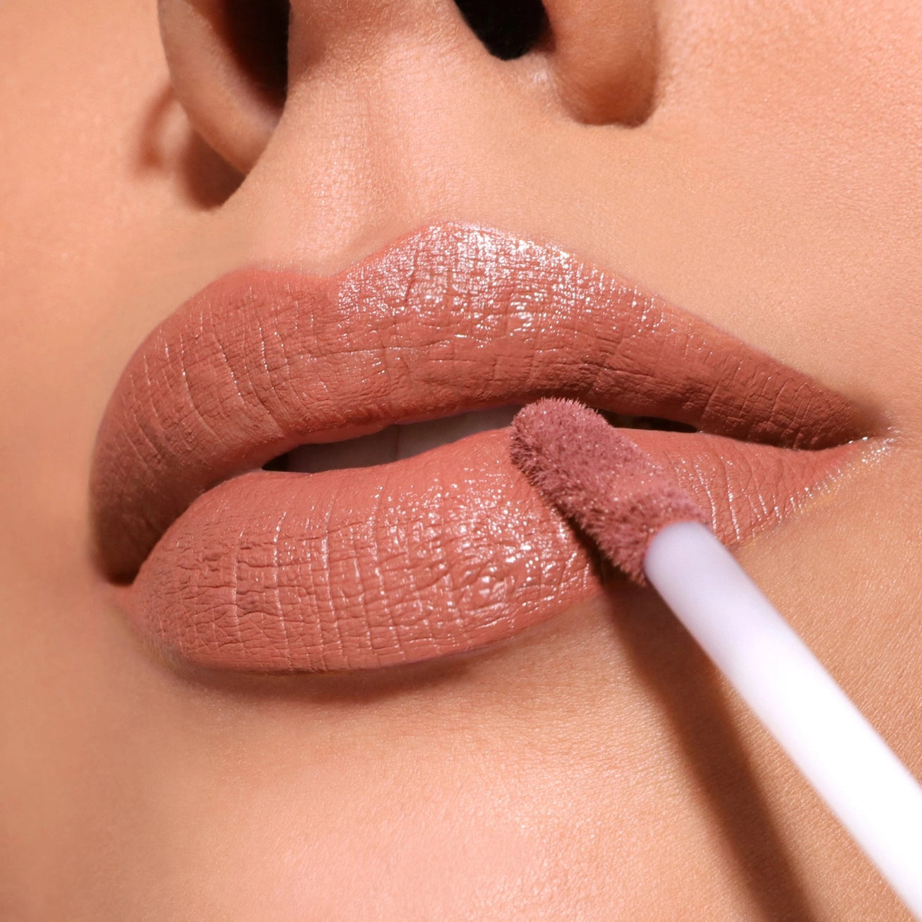 Moira Cosmetics - Lip Divine Liquid Lipstick teinte 001 Nude