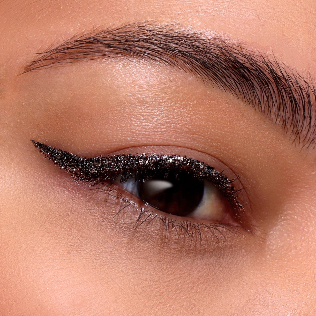 Moira Cosmetics - Eyeliner Pailleté 002 After Dark