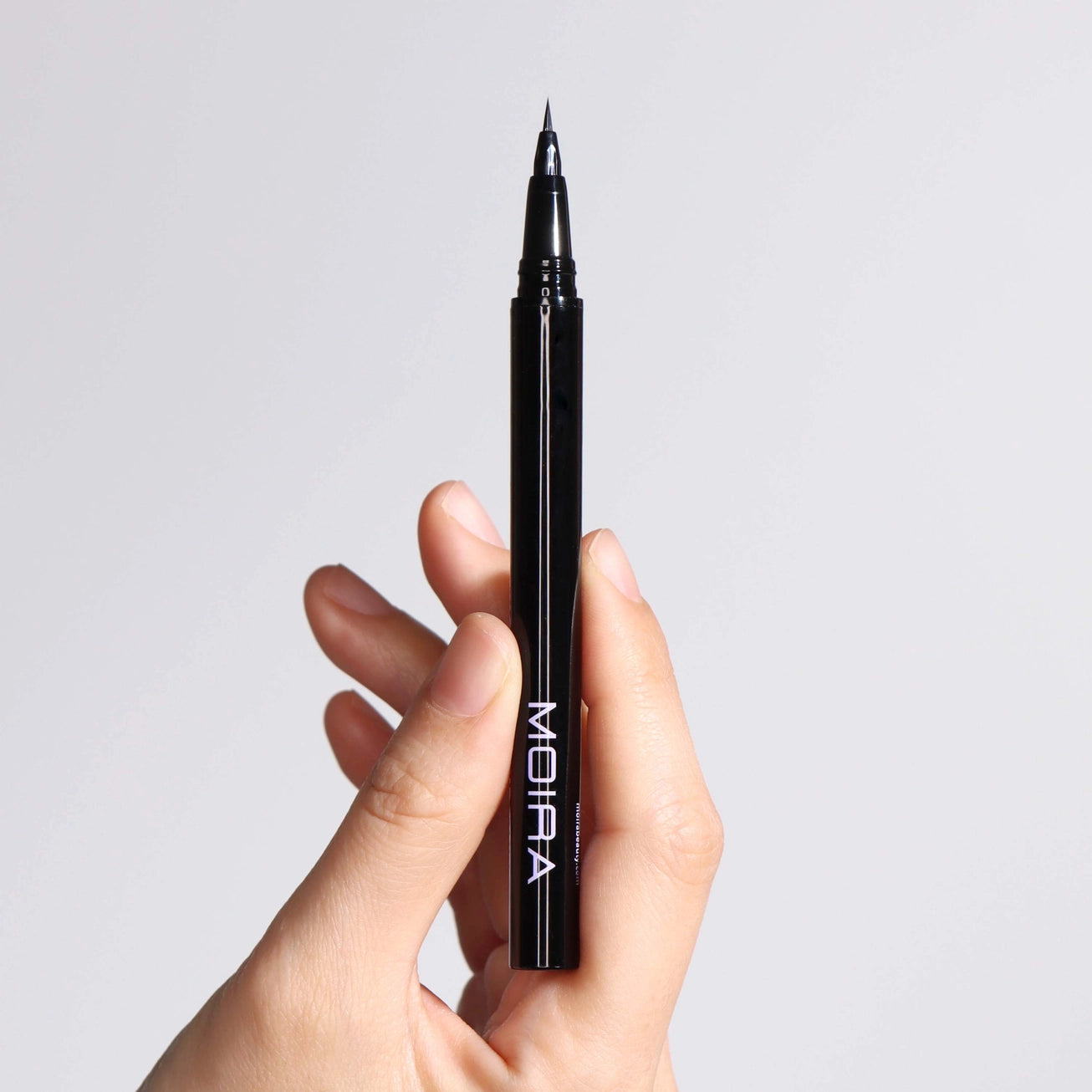 Moira Cosmetics - Eyeliner Micro Tip 001 Noir