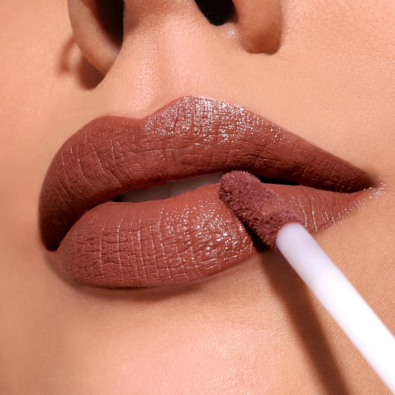 Moira Cosmetics - Lip Divine Liquid Lipstick teinte 004 Missing You